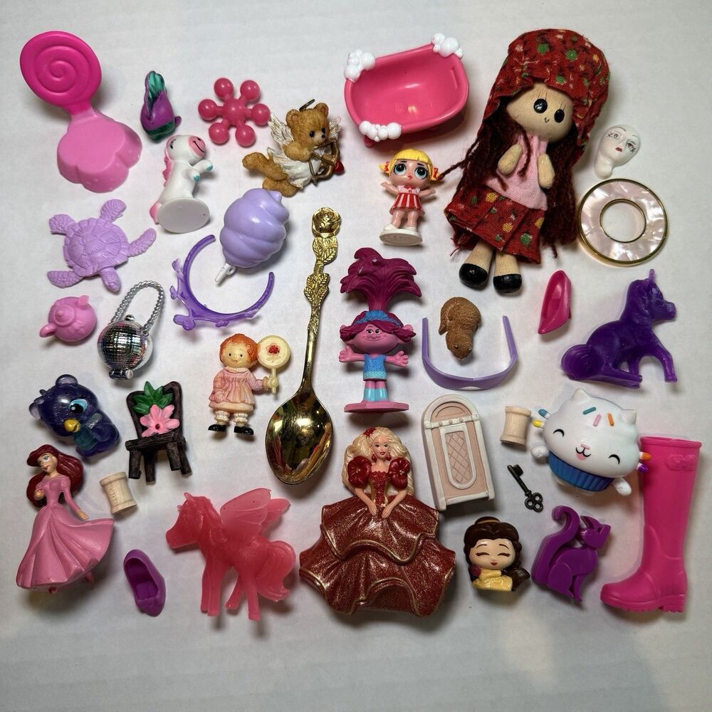 Miniature Trinkets Mini Item Mixed Lot Toys Game 36 Pc Vintage Girly Pink Purple